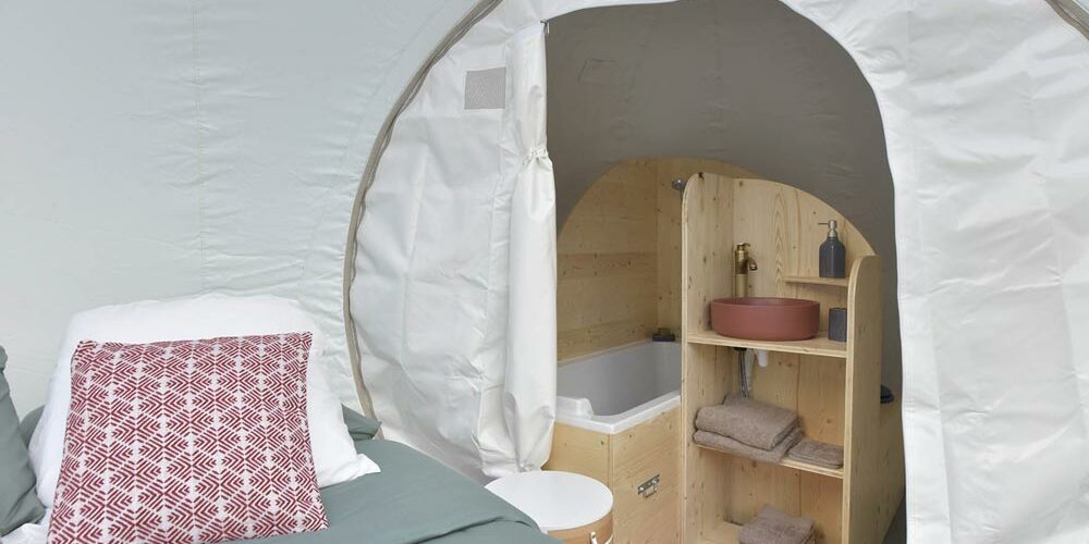 Dormir dans une bulle à la belle étoile