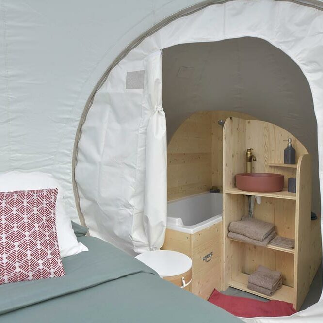 Dormir dans une bulle à la belle étoile